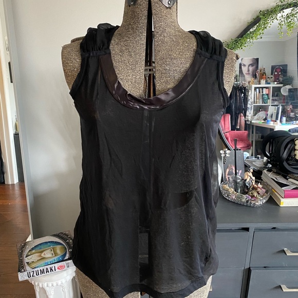 Tank by Sacai Luck - Picture 1 of 3